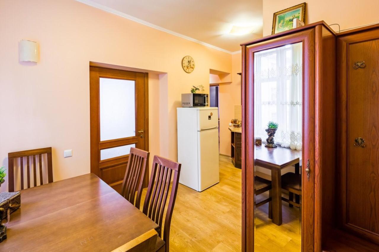 Romari Лесі Українки Apartment Lviv Luaran gambar