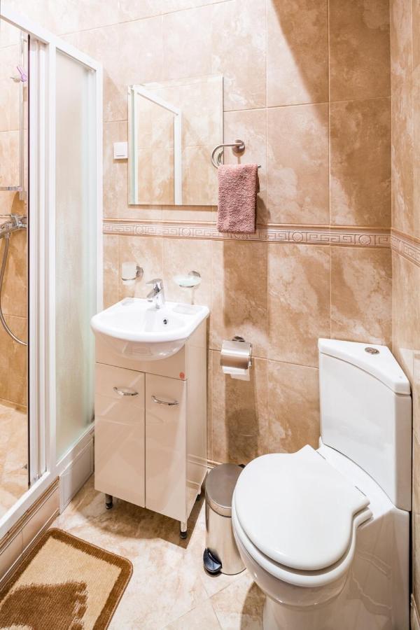 Romari Лесі Українки Apartment Lviv Luaran gambar