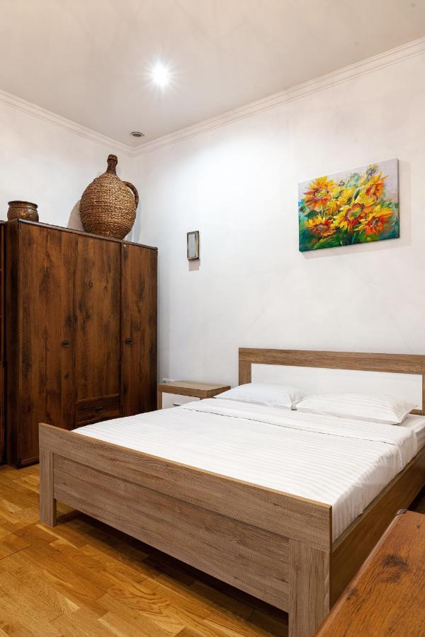 Romari Лесі Українки Apartment Lviv Luaran gambar