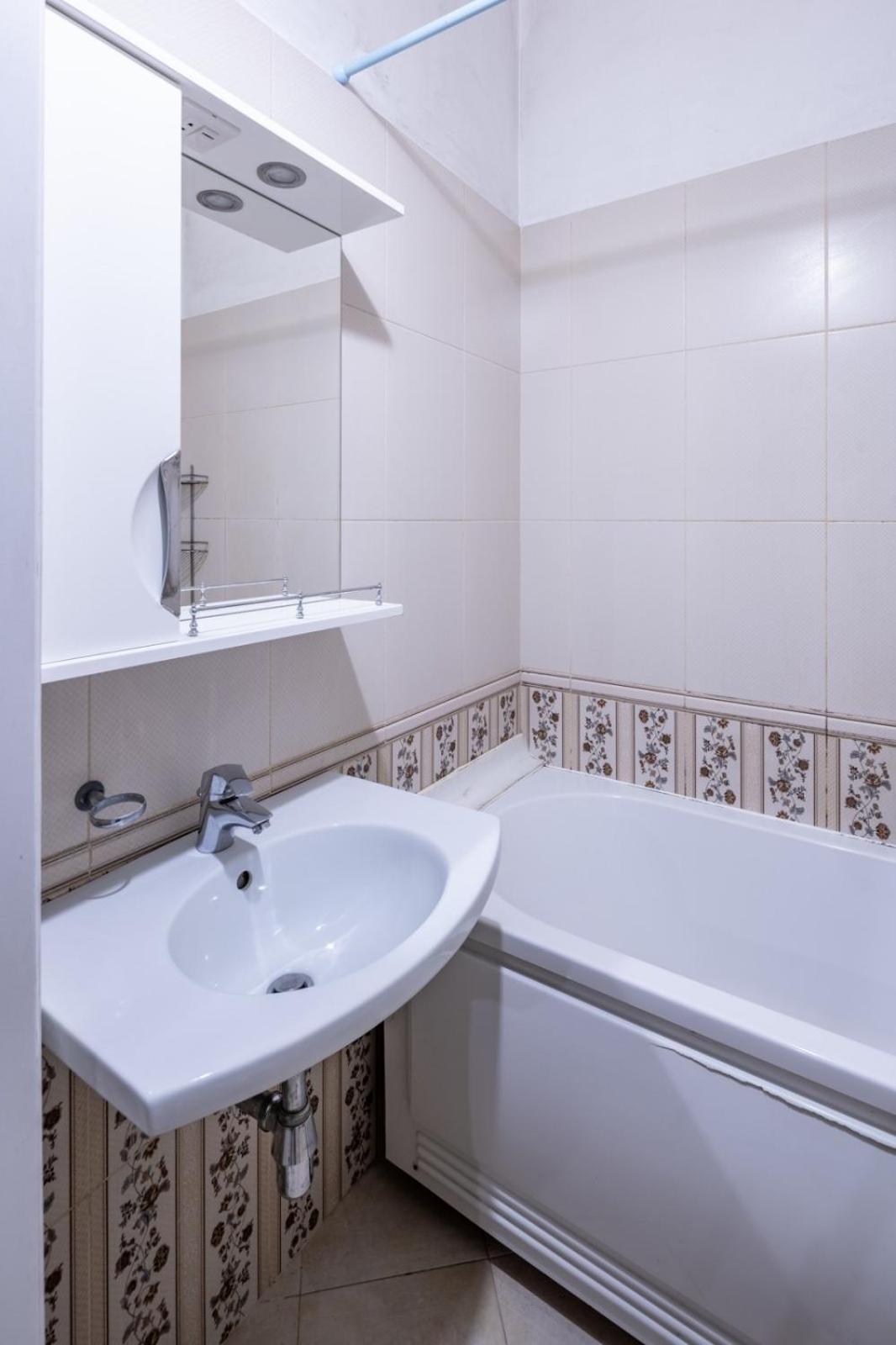 Romari Лесі Українки Apartment Lviv Luaran gambar