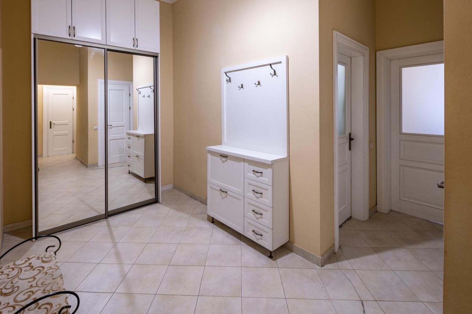 Romari Лесі Українки Apartment Lviv Luaran gambar